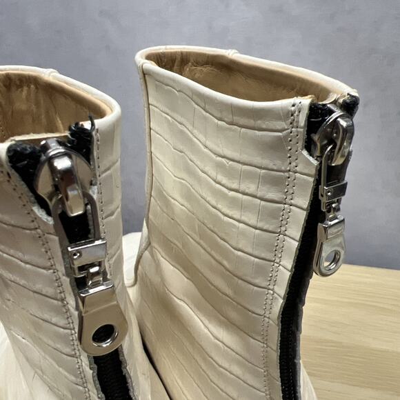 AEYDĒ Amelia Size 40 Crocodile-Effect Leather Ankle Boots $495 Value - Picture 9 of 12